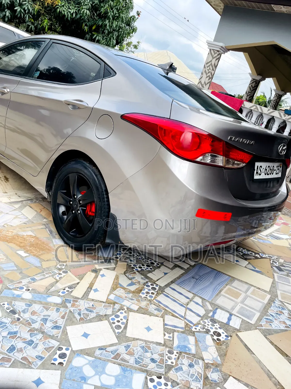 Hyundai Elantra GLS Sedan FWD (1.8L 4cyl 6A) 2013 Gray