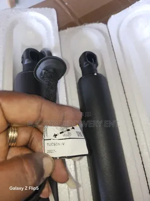 Hyundai Tucson 2022/2024 Electronic Boot Shocks