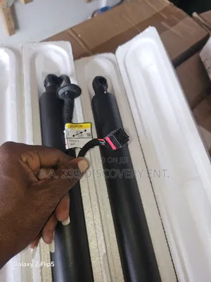Hyundai Tucson 2022/2024 Electronic Boot Shocks