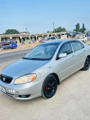 Toyota Corolla LE 4dr Sedan (1.8L 4cyl 4A) 2010 Silver