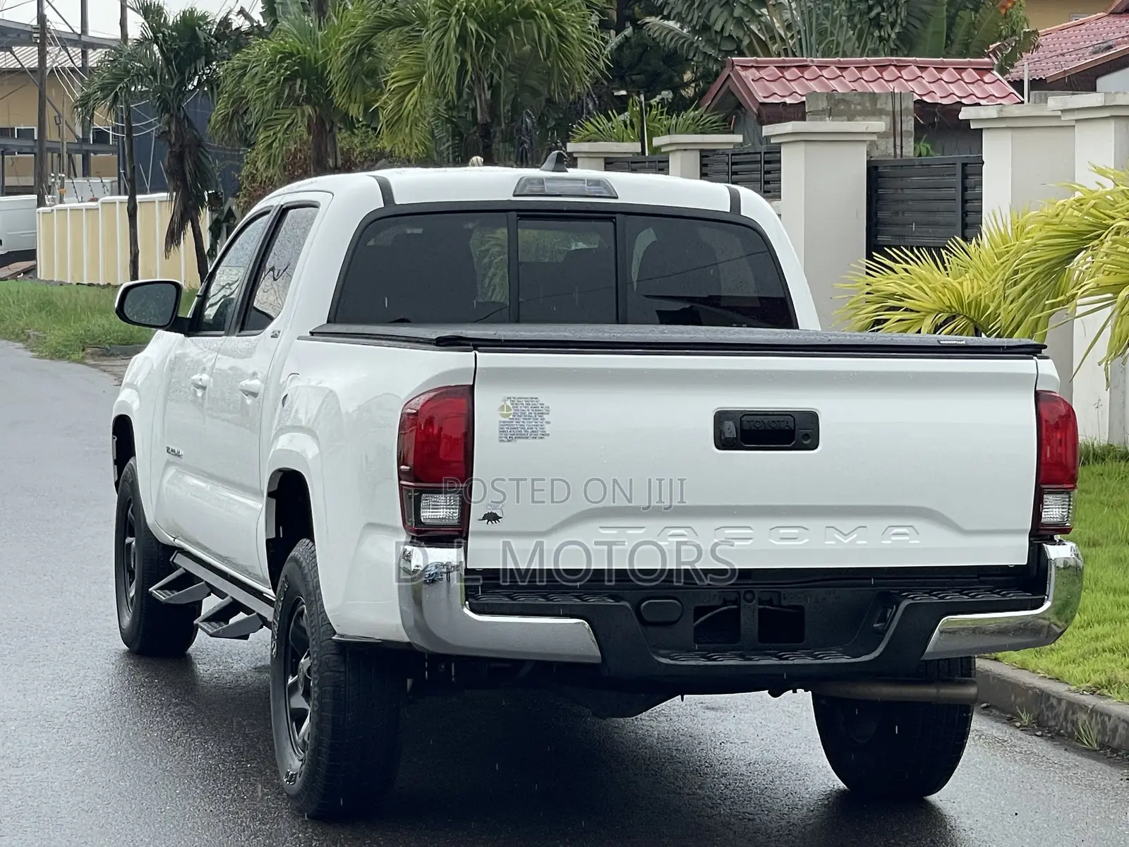 Toyota Tacoma 2023 White