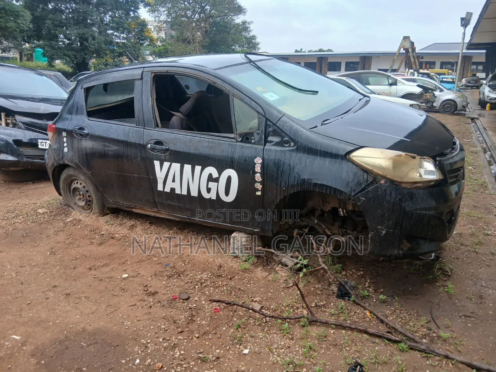 Toyota Vitz 2012 Black