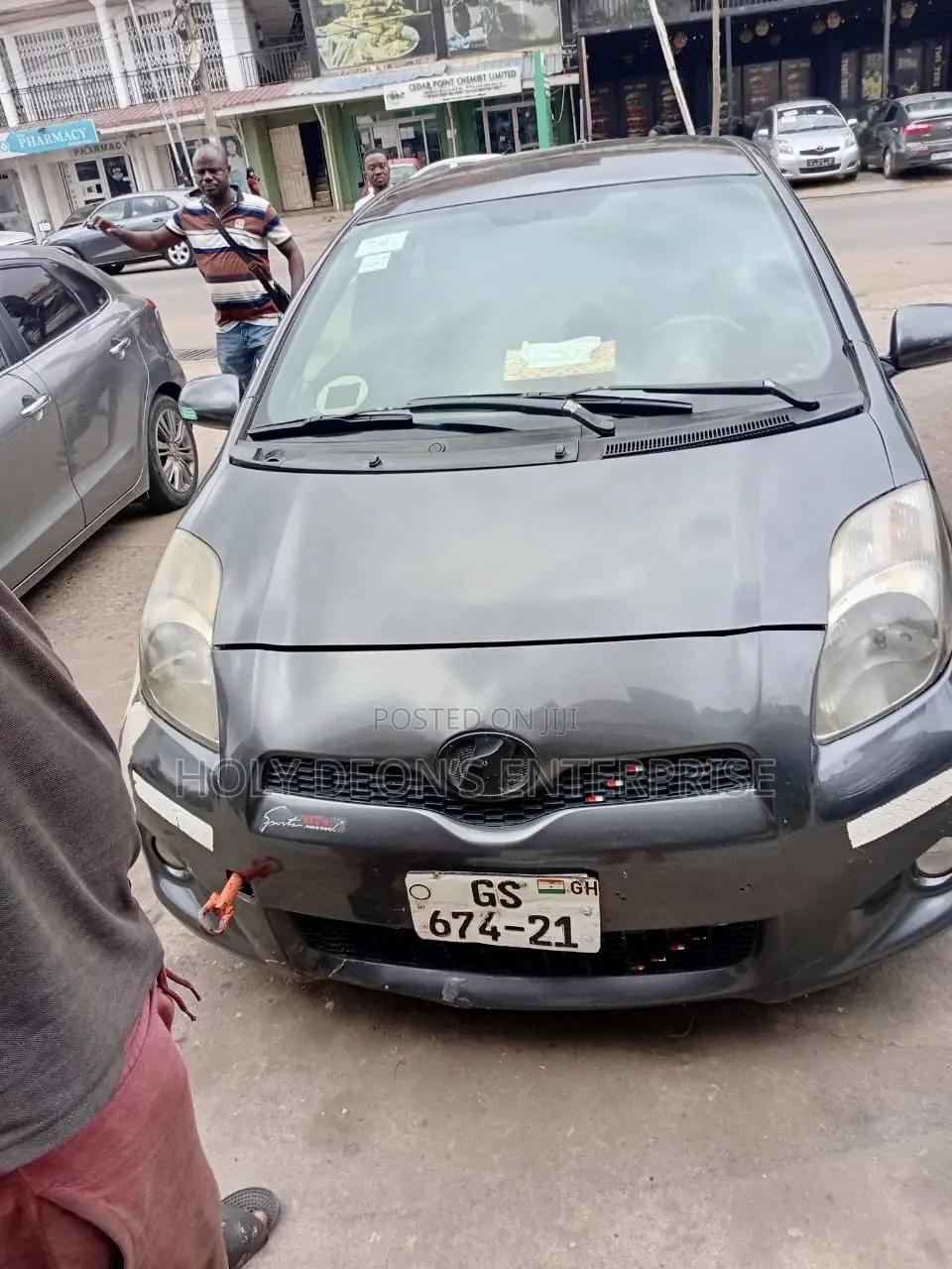 Toyota Vitz 1.3 AWD 5dr 2010 Gray