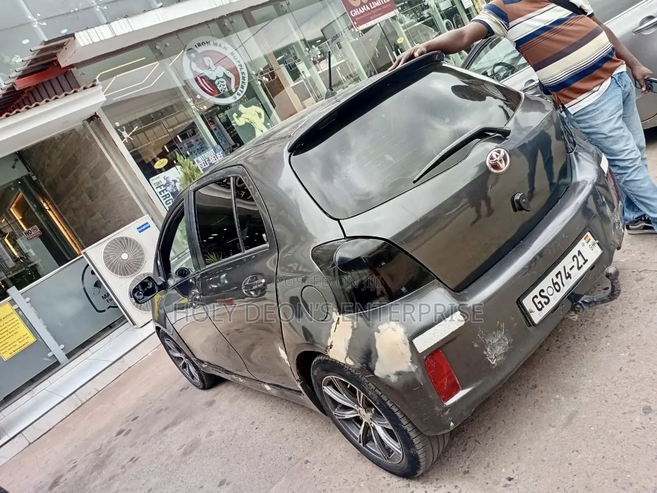 Toyota Vitz 1.3 AWD 5dr 2010 Gray