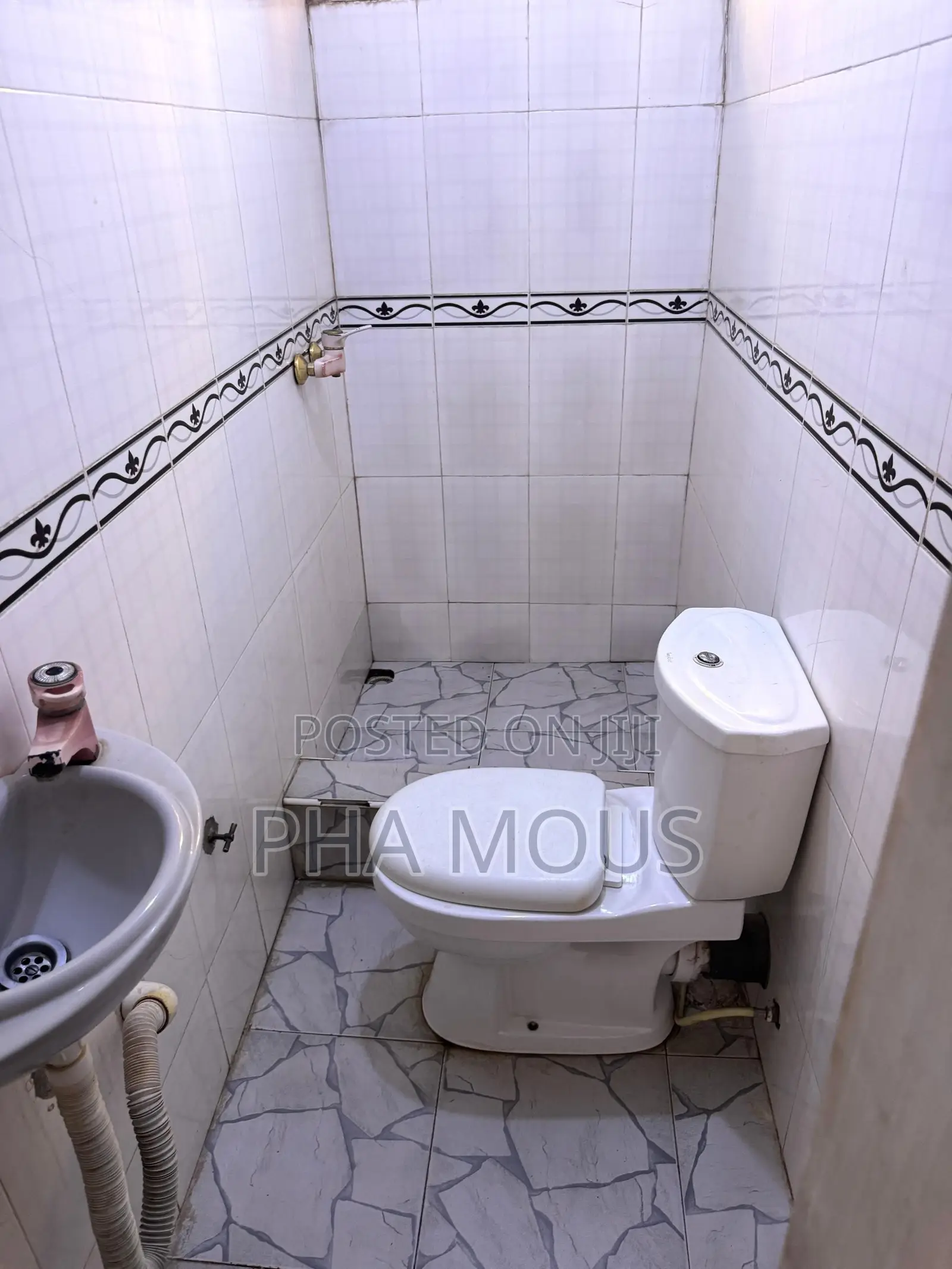 2bdrm Apartment in Achimota for rent
