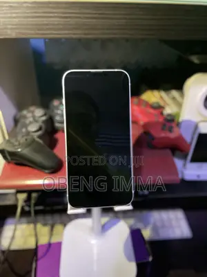 New Apple iPhone 13 128 GB White