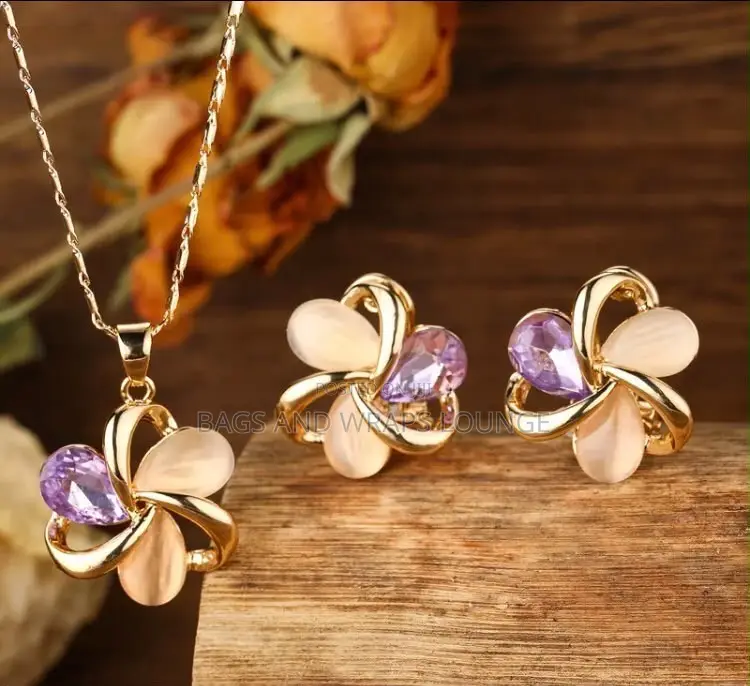 Jewellery Set(Necklace and Earrings)