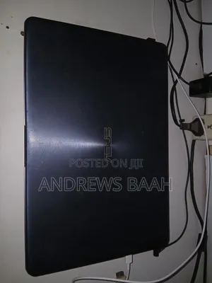 Laptop Asus 8GB HDD+SSD 500GB