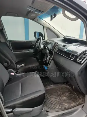 Toyota Voxy X 2WD 8-Seater 2012 Black