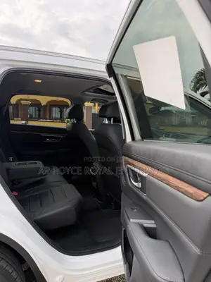 Honda CR-V Touring AWD 2018 White