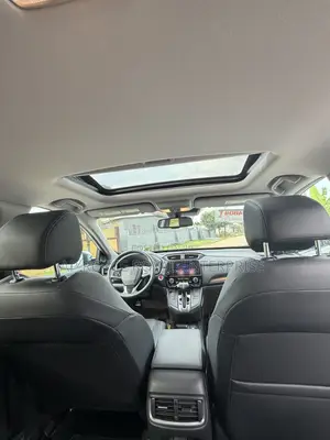 Honda CR-V Touring AWD 2018 White