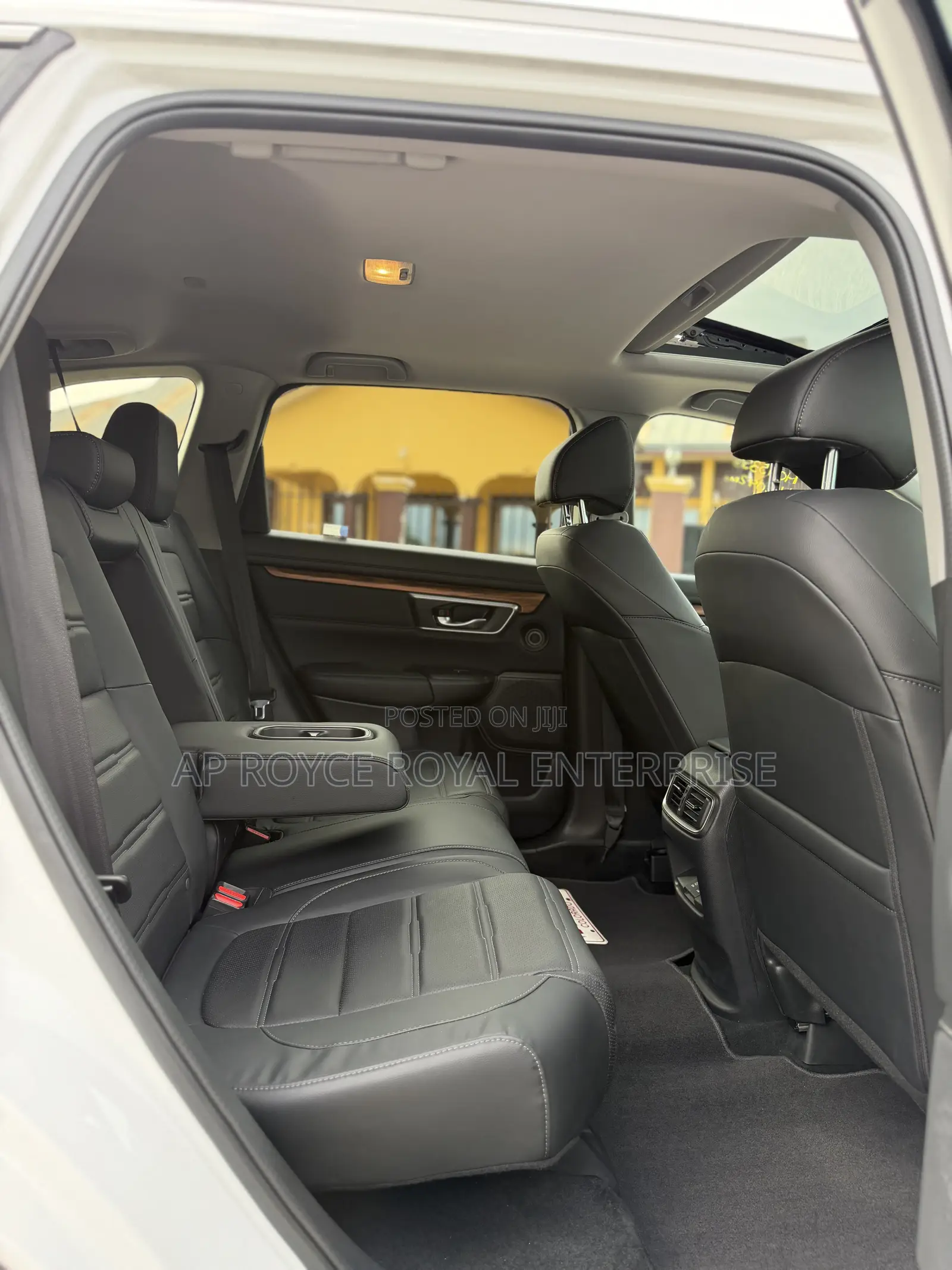 Honda CR-V Touring AWD 2018 White