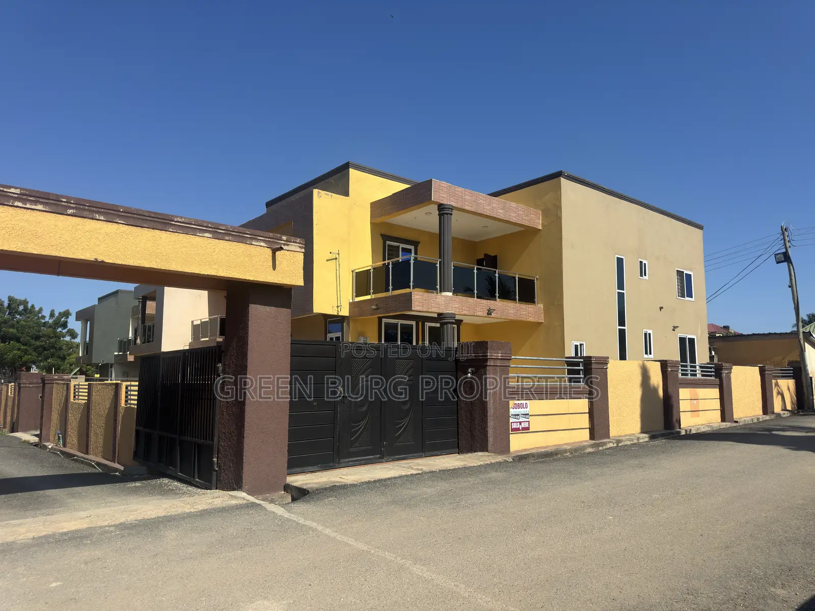 4bdrm House in Green, Sakumono for sale