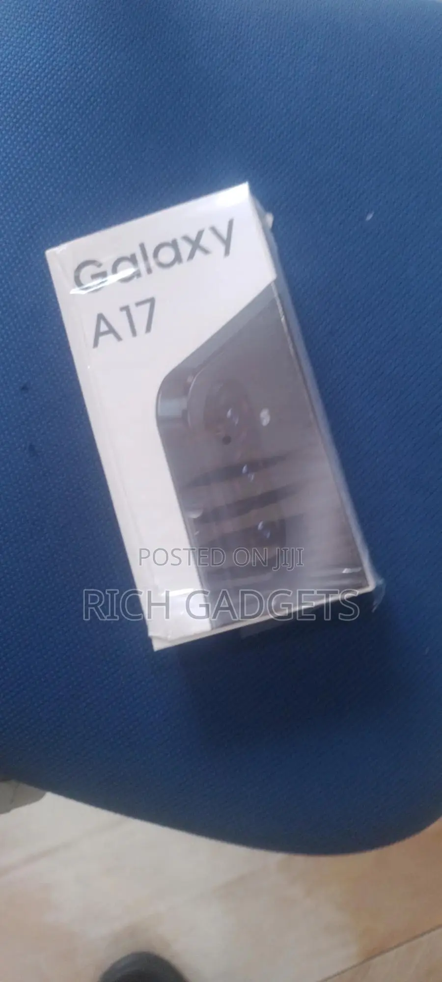 New Samsung Galaxy A17 5G 256 GB Blue