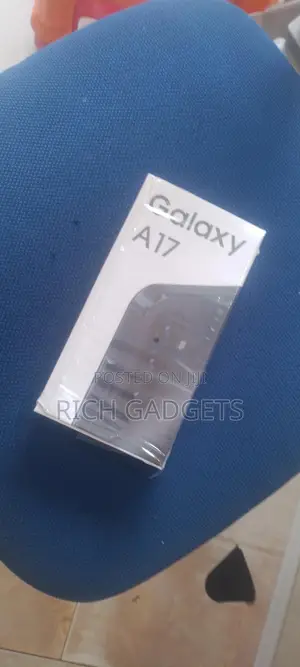 New Samsung Galaxy A17 5G 256 GB Blue