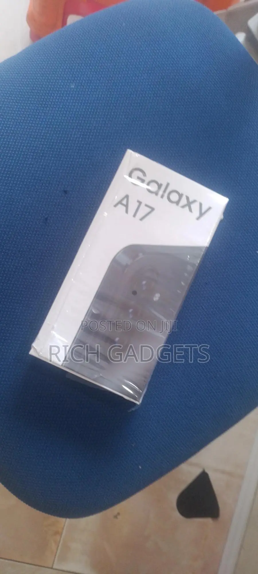 New Samsung Galaxy A17 5G 256 GB Blue
