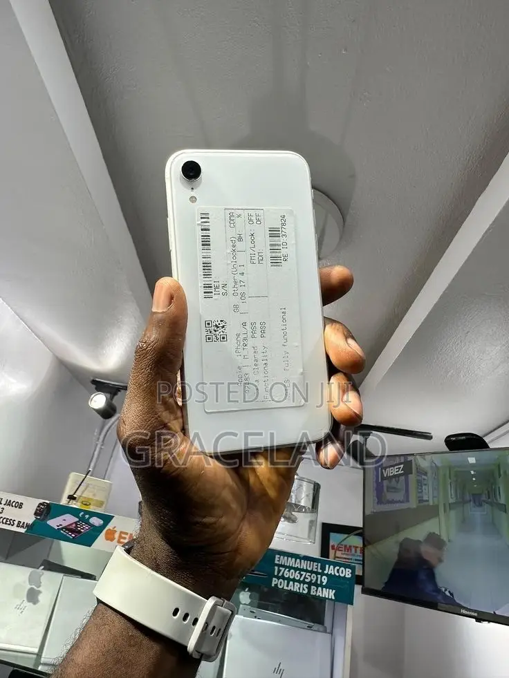 Apple iPhone XR 128 GB White