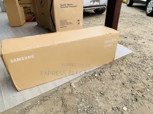 Lovely New Samsung Q-Series HW-Q930F 9.1.4ch Soundbar With Subwoofer