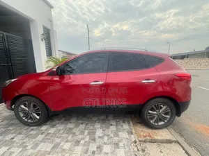 Hyundai Tucson 2015 Red