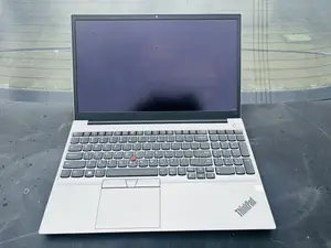 Laptop Lenovo ThinkPad E15 16GB Intel Core i7 HDD+SSD 256GB