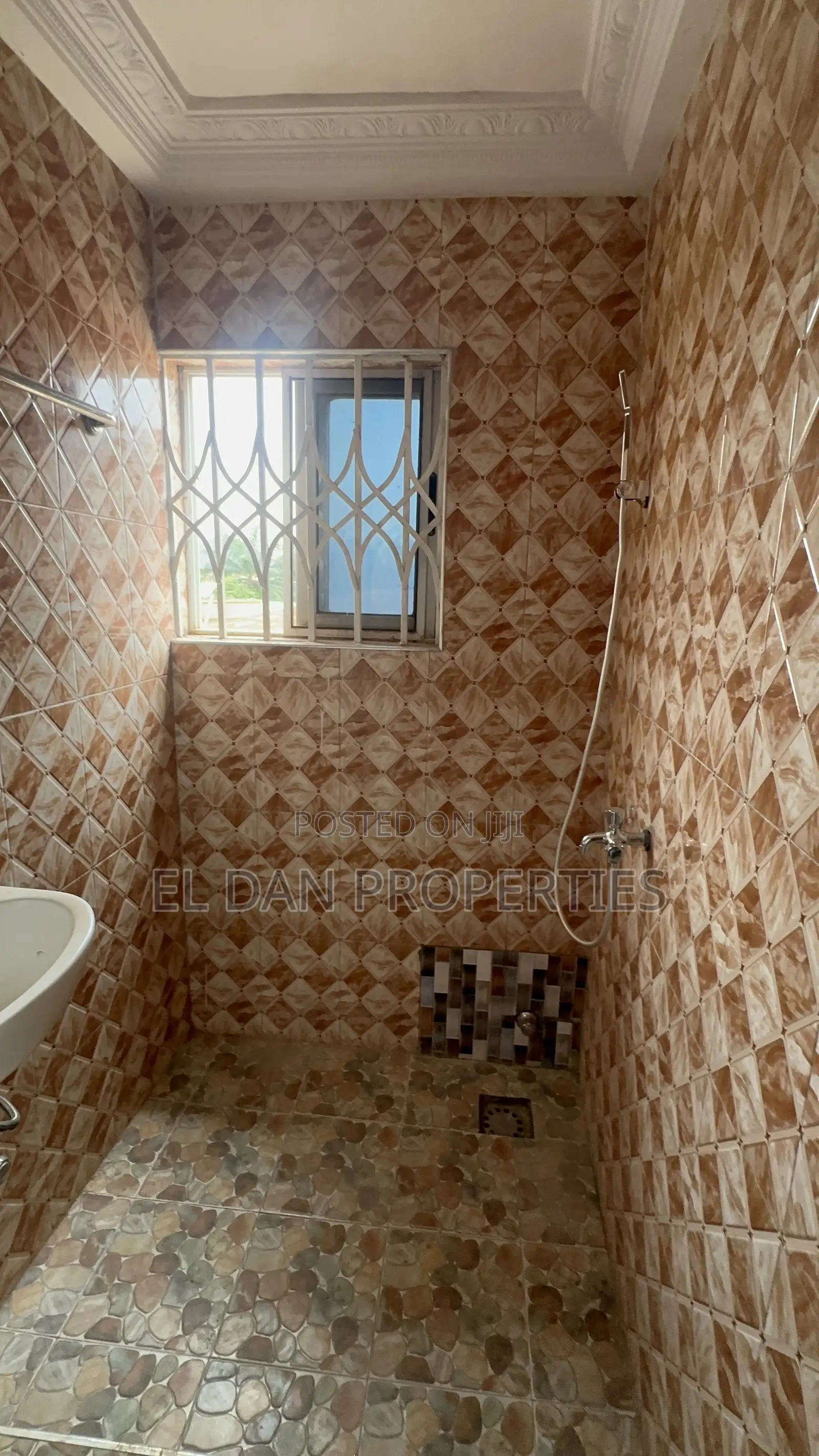 2bdrm Apartment in Tech Kotei, Kumasi Metropolitan for rent