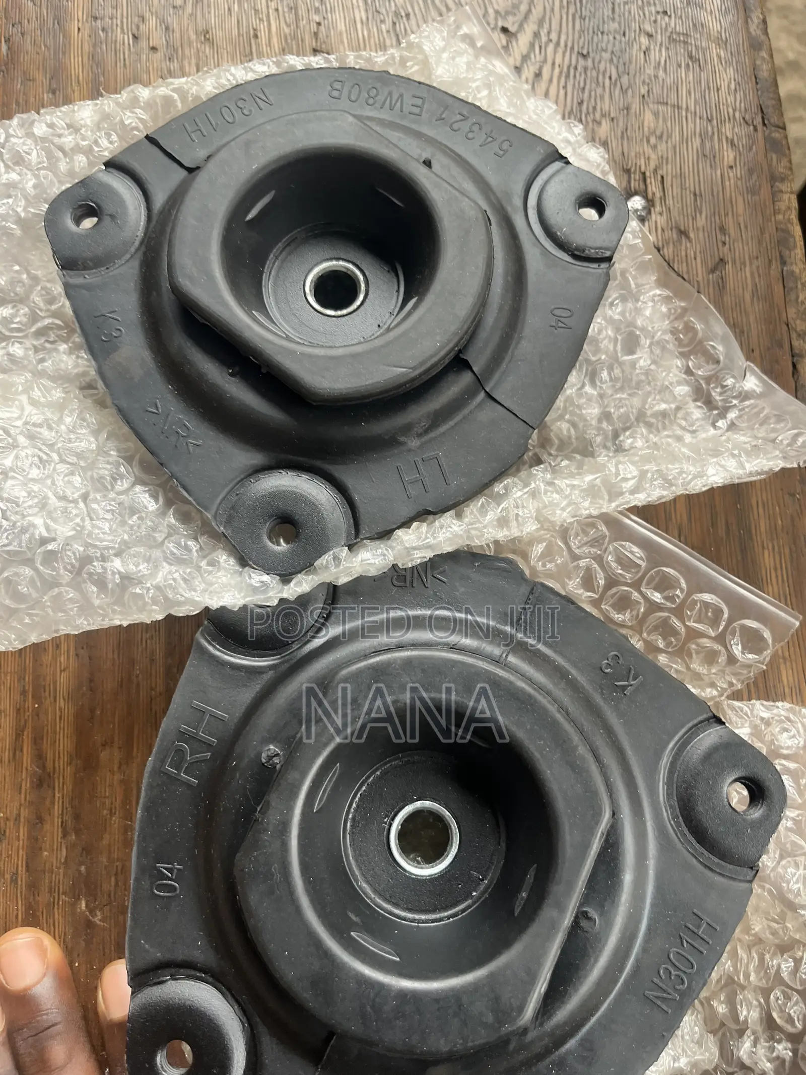 Nissan Rogue Shock Absorbers and Top Mounting