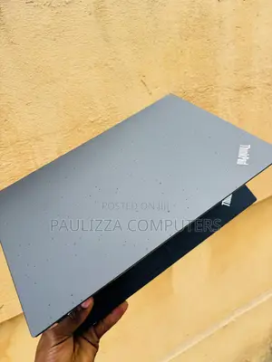 Laptop Lenovo ThinkPad E15 16GB Intel Core i5 HDD+SSD 256GB