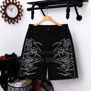 Classic Short Jeans