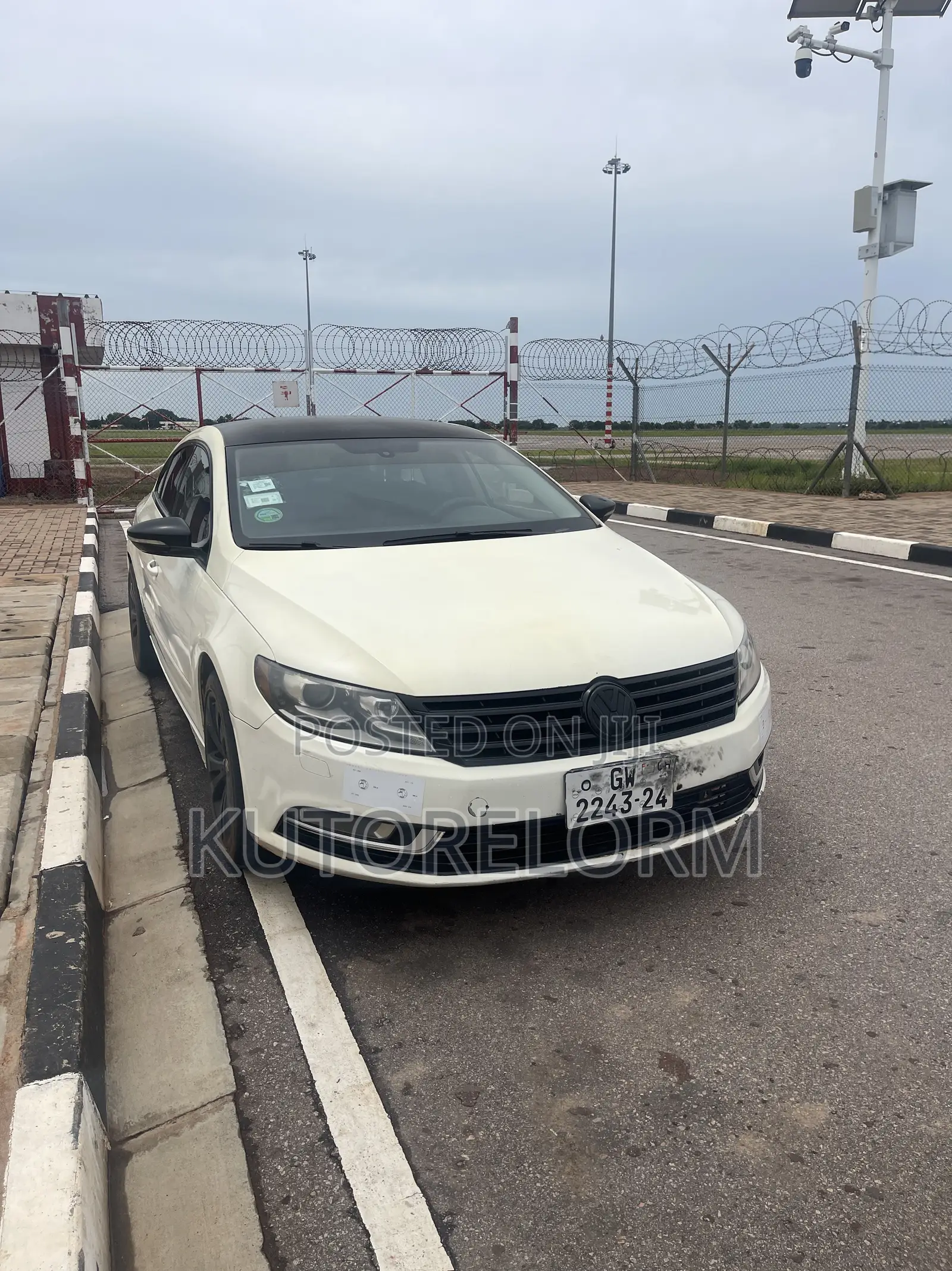Volkswagen CC Sport 4dr Sedan (2.0L 4cyl Turbo 6M) 2014 White