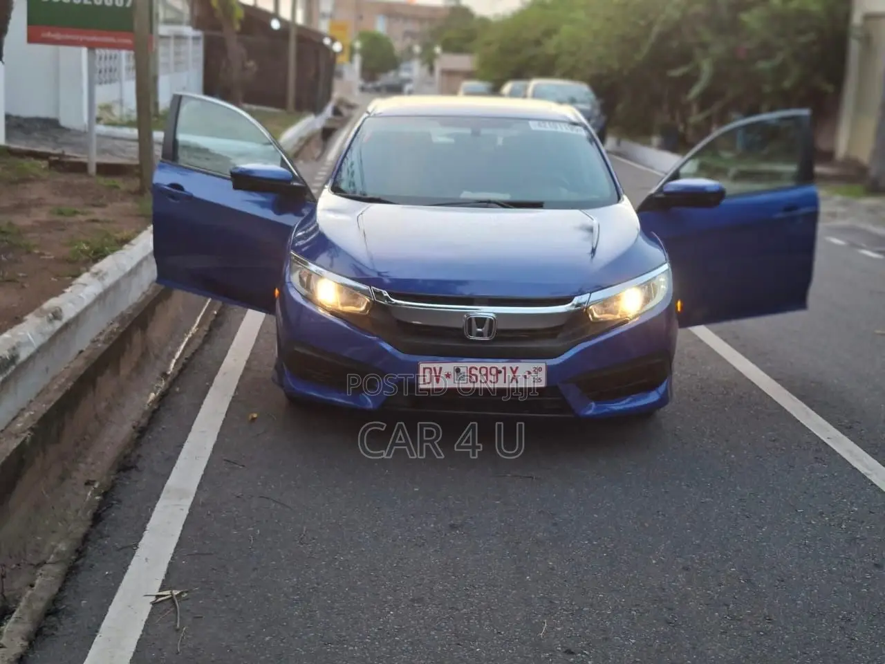 Honda Civic EX-L 4dr Sedan (1.5L 4cyl) 2016 Blue