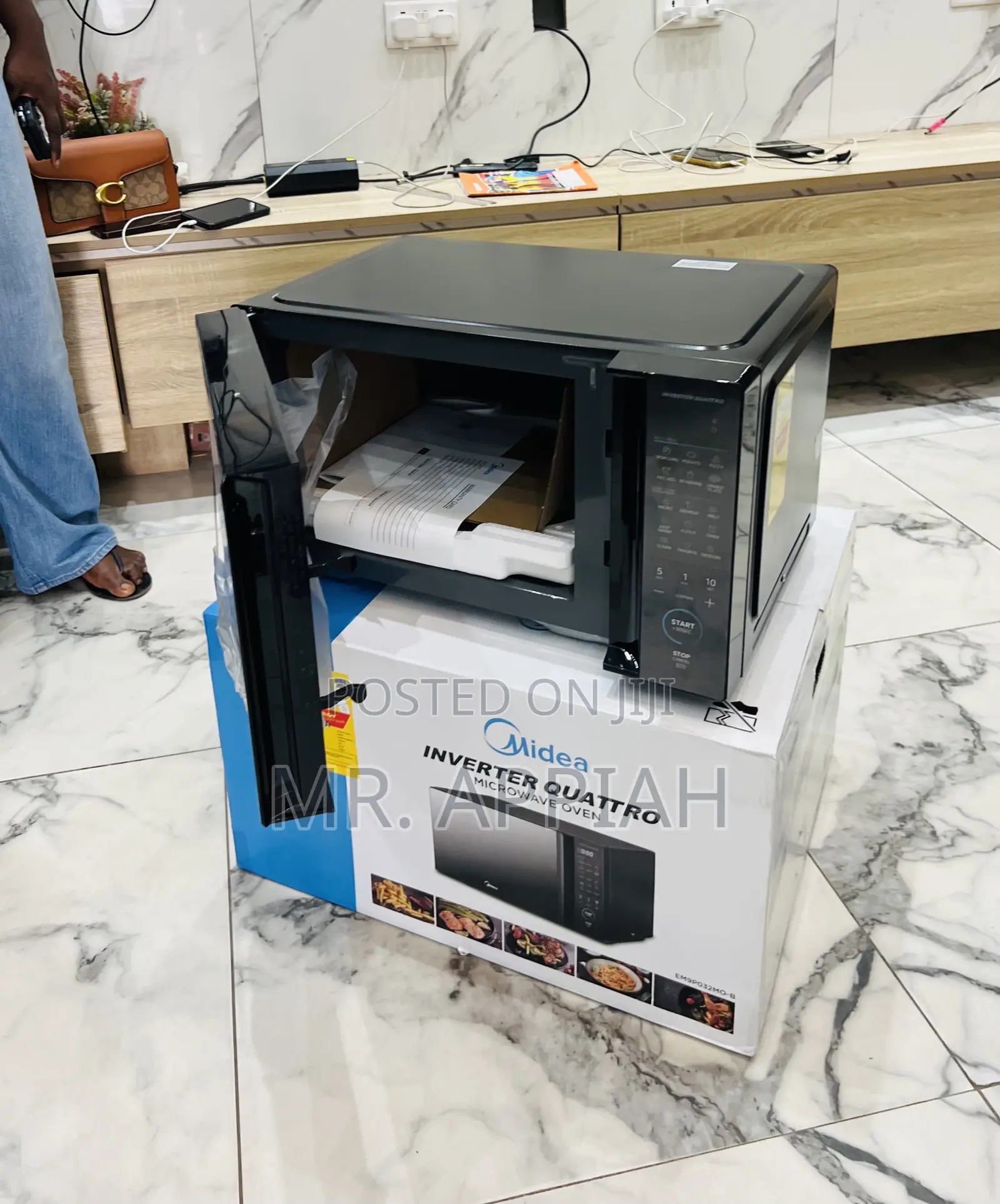 Super Classic Midea 30Liters Countertop Microwave(Glass)