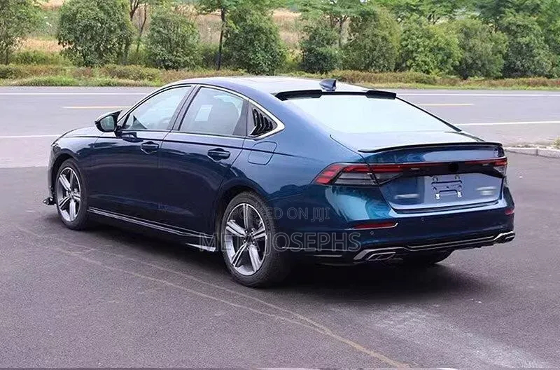 Honda Accord 2018–2021 Rear Window Louvers
