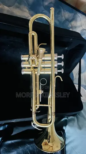 Mendini Trumpet