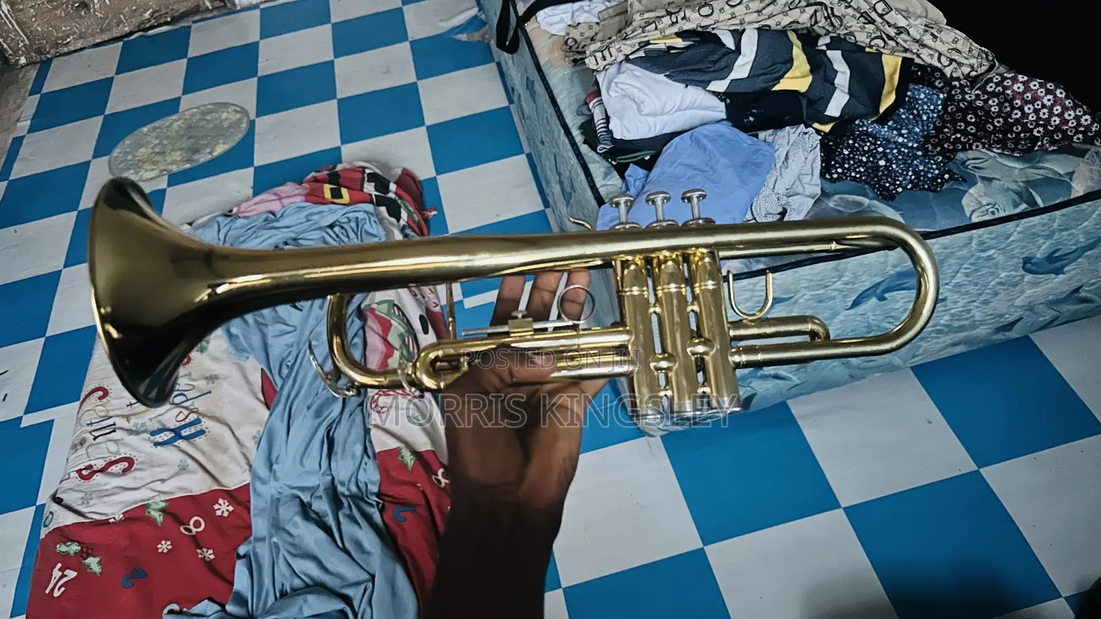 Mendini Trumpet