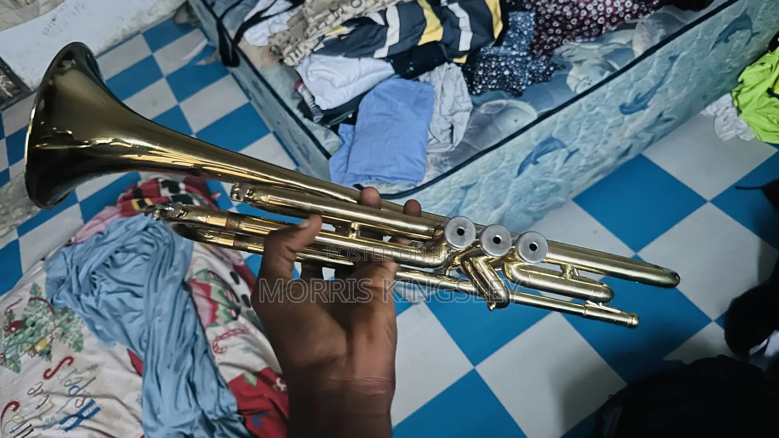 Mendini Trumpet