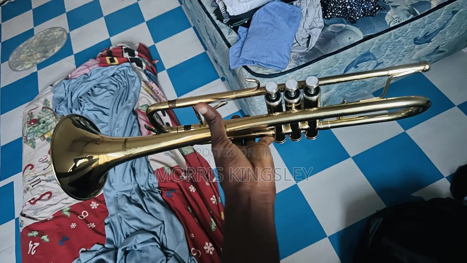 Mendini Trumpet