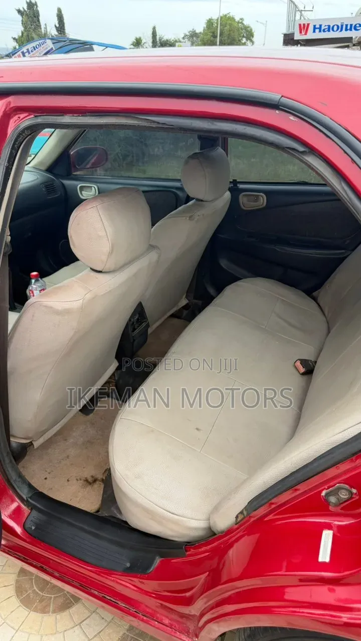 Toyota Corolla 1.6 Sedan Automatic 2002 Red