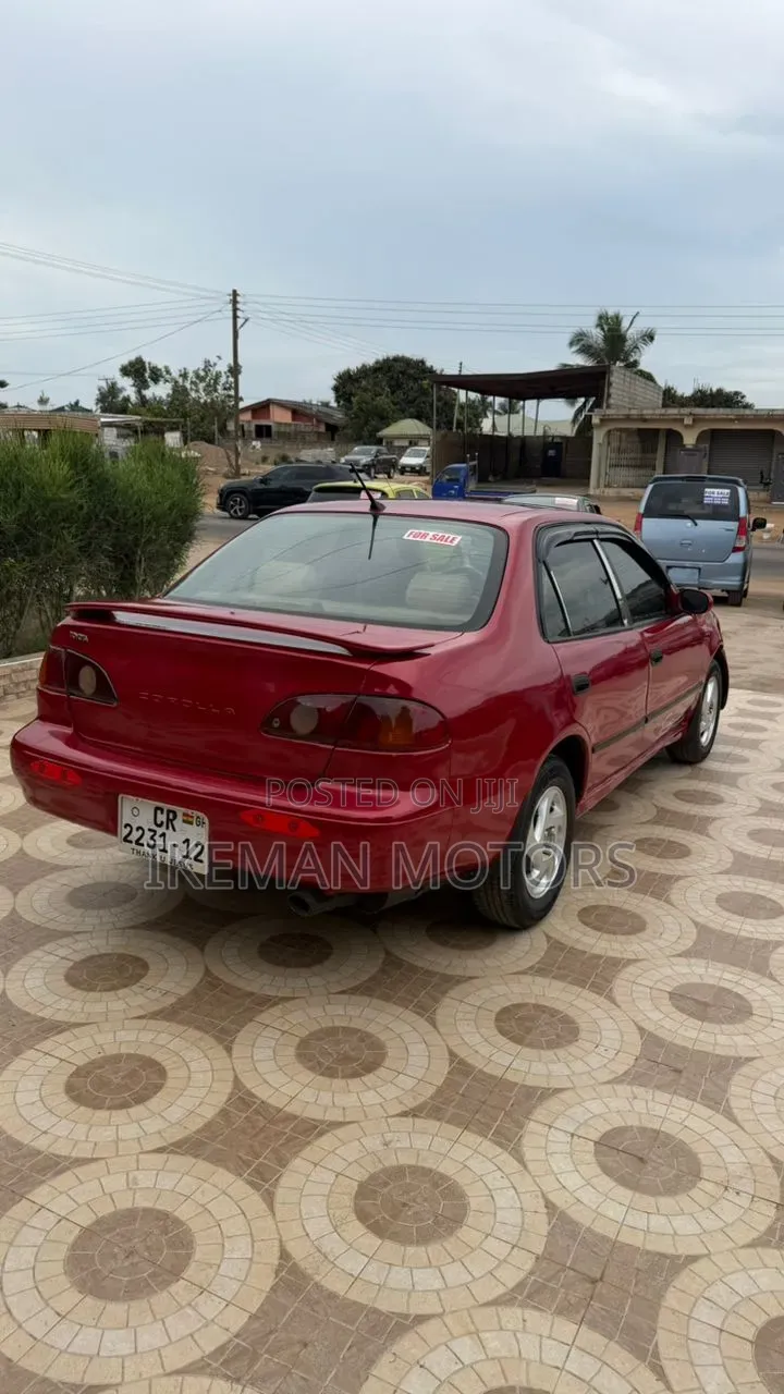 Toyota Corolla 1.6 Sedan Automatic 2002 Red