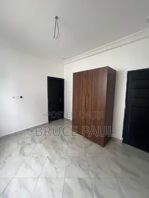 3bdrm Townhouse / Terrace in School Junction for rent
