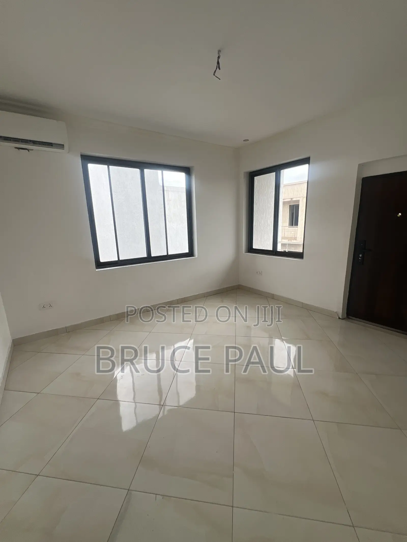 3bdrm Townhouse / Terrace in School Junction for rent
