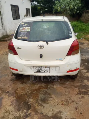 Toyota Vitz 2008 White