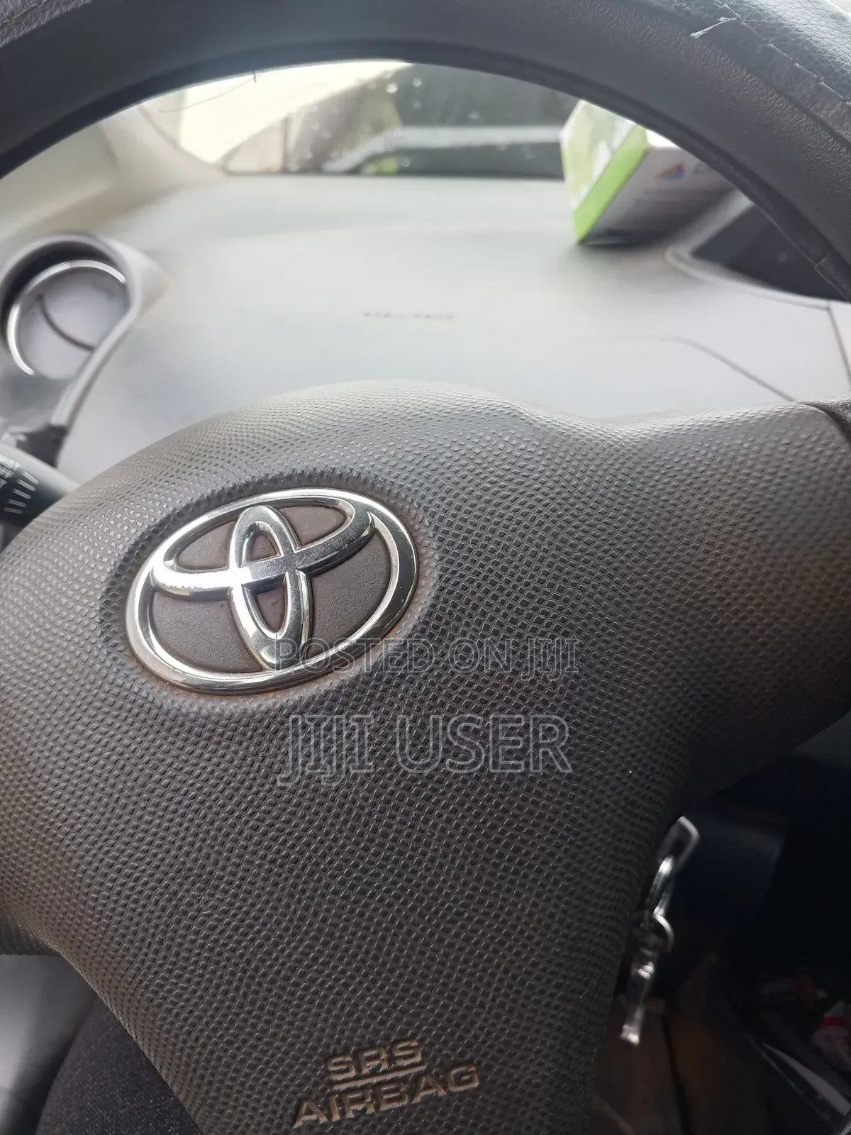 Toyota Vitz 2008 White