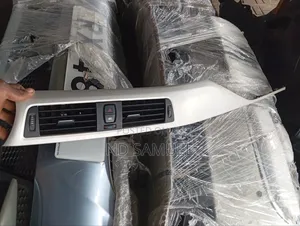 BMW F30 Center Dashboard Vent