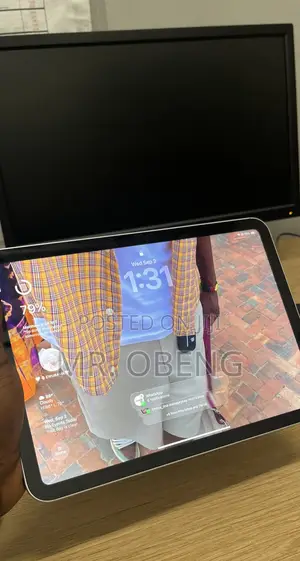 New Apple iPad (2022) 64 GB Silver