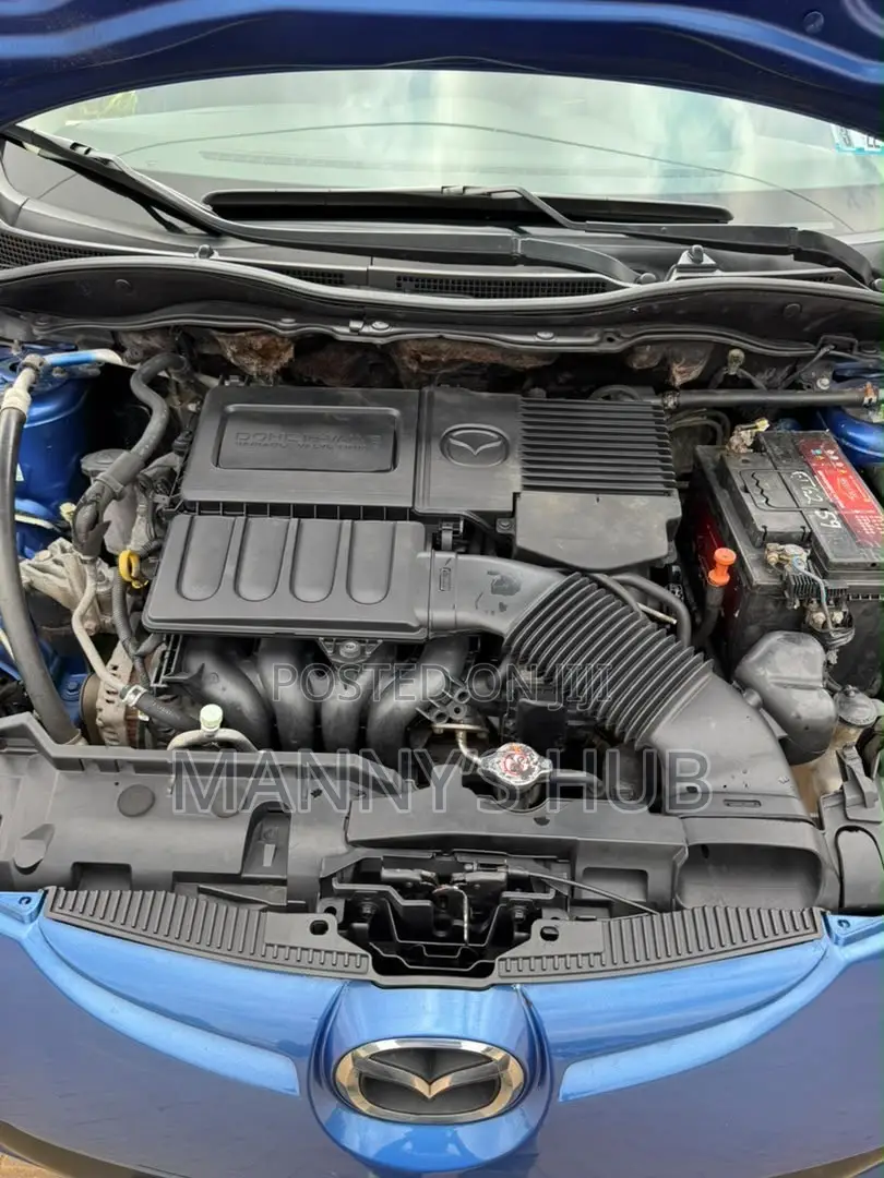 Mazda 2 2015 Blue