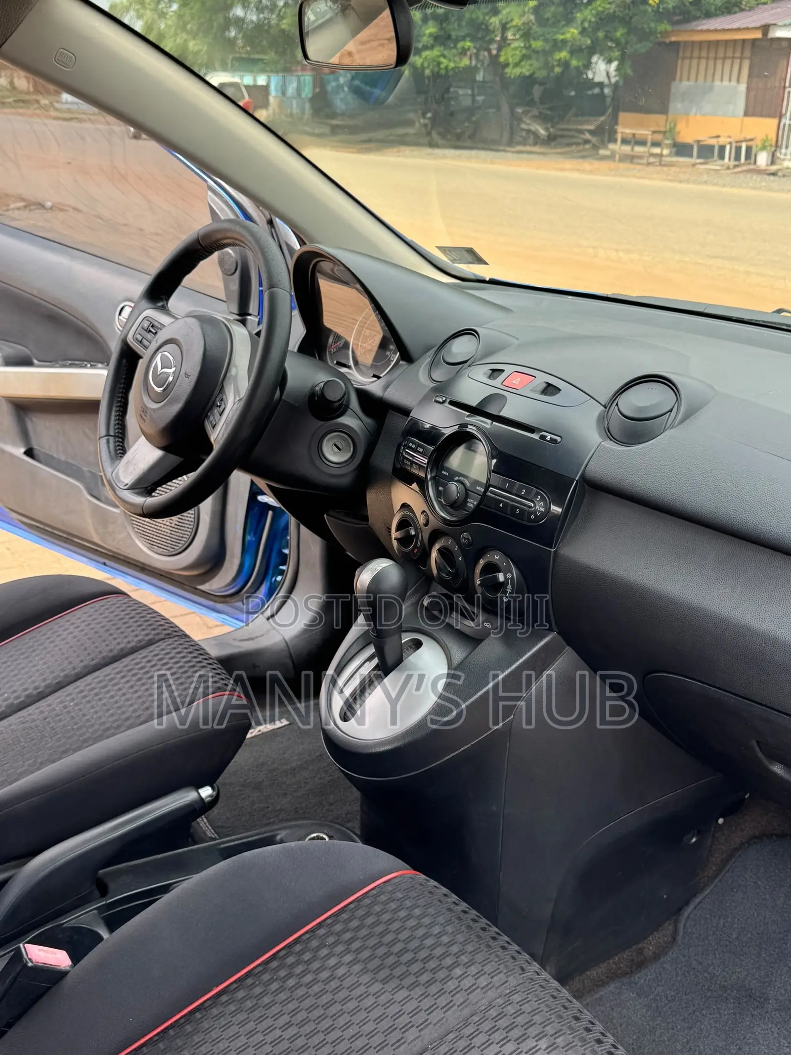 Mazda 2 2015 Blue