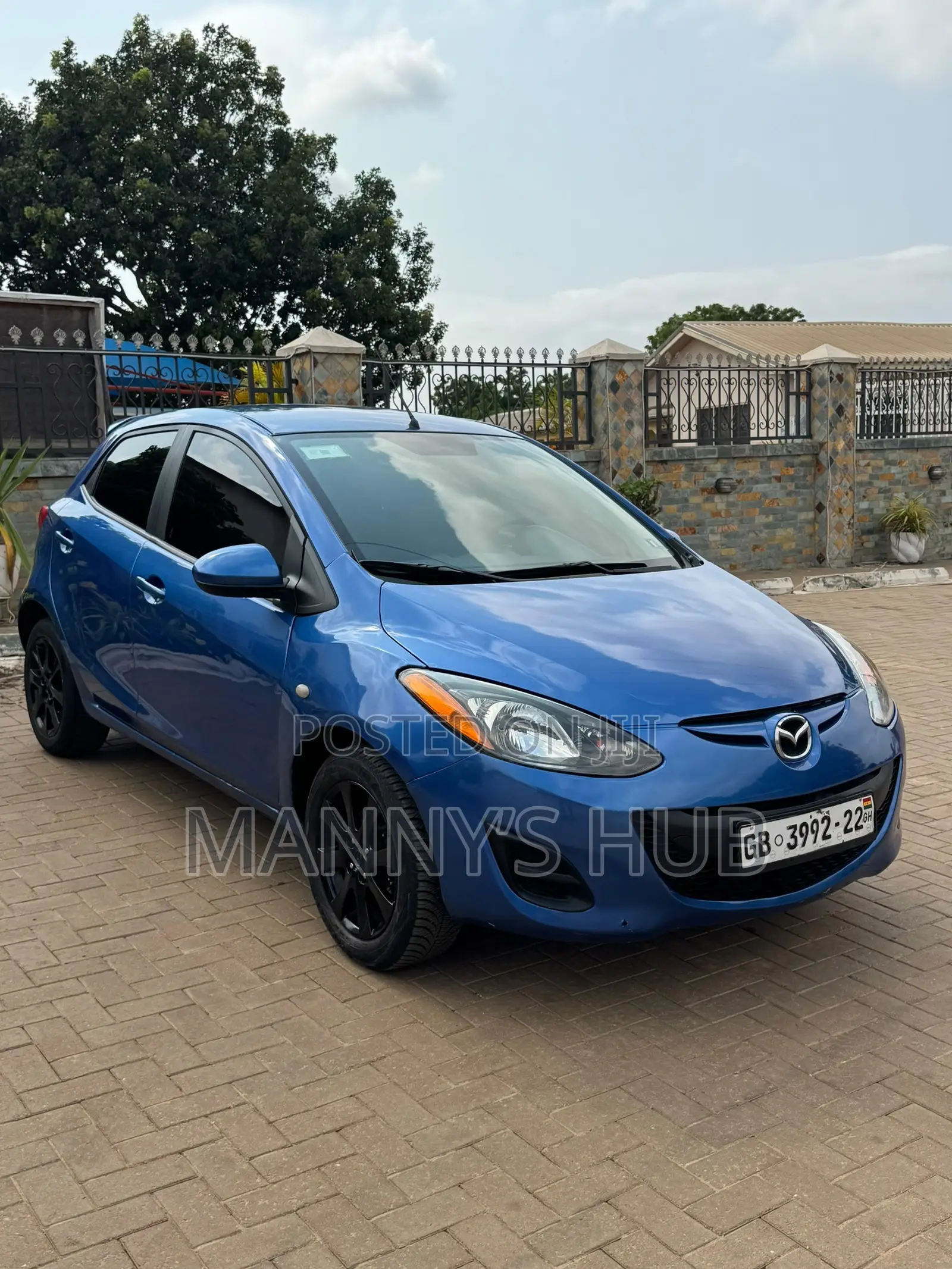 Mazda 2 2015 Blue