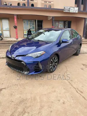 Toyota Corolla SE 4dr Sedan (1.8L 4cyl CVT) 2017 Blue