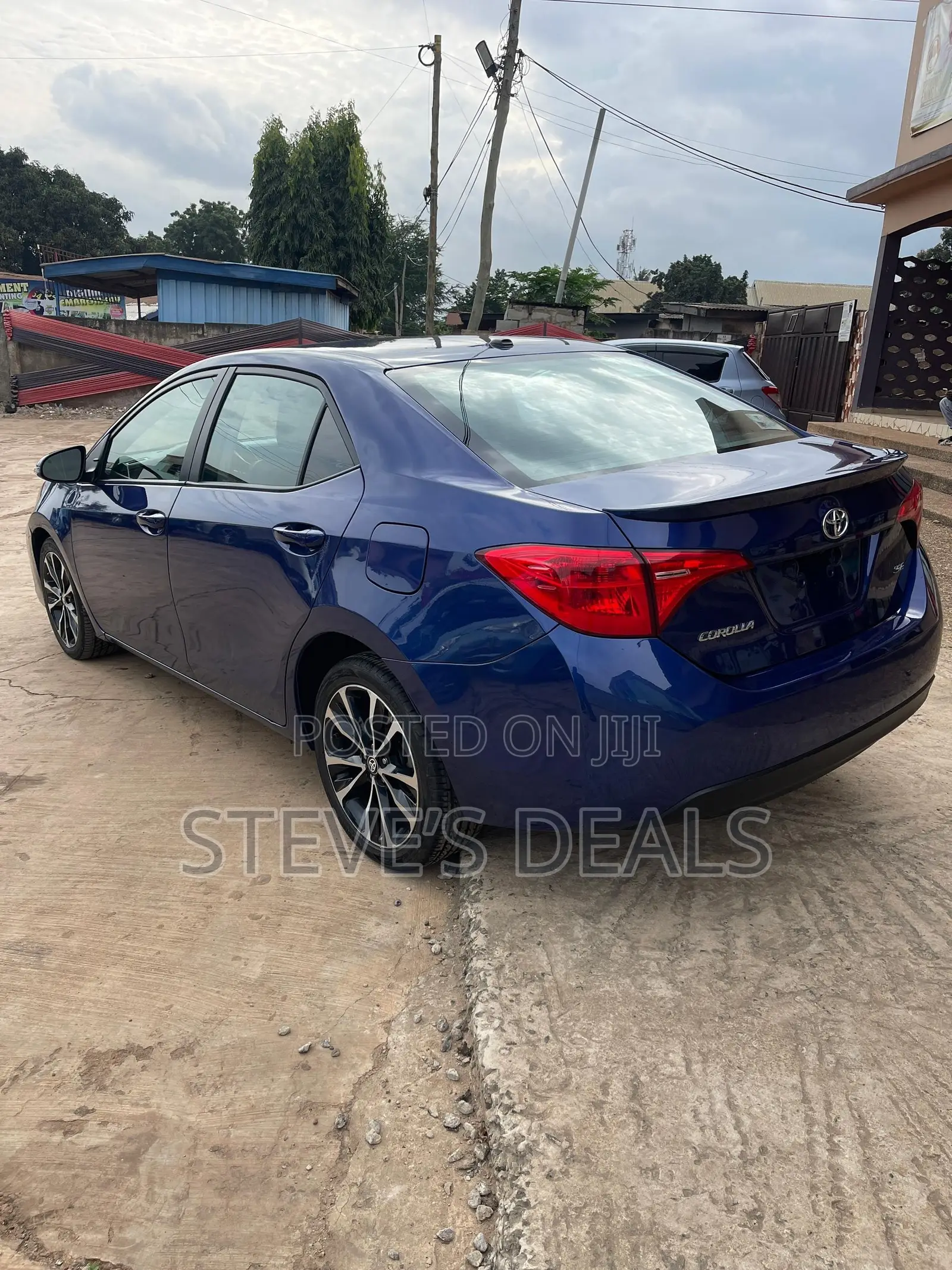 Toyota Corolla SE 4dr Sedan (1.8L 4cyl CVT) 2017 Blue