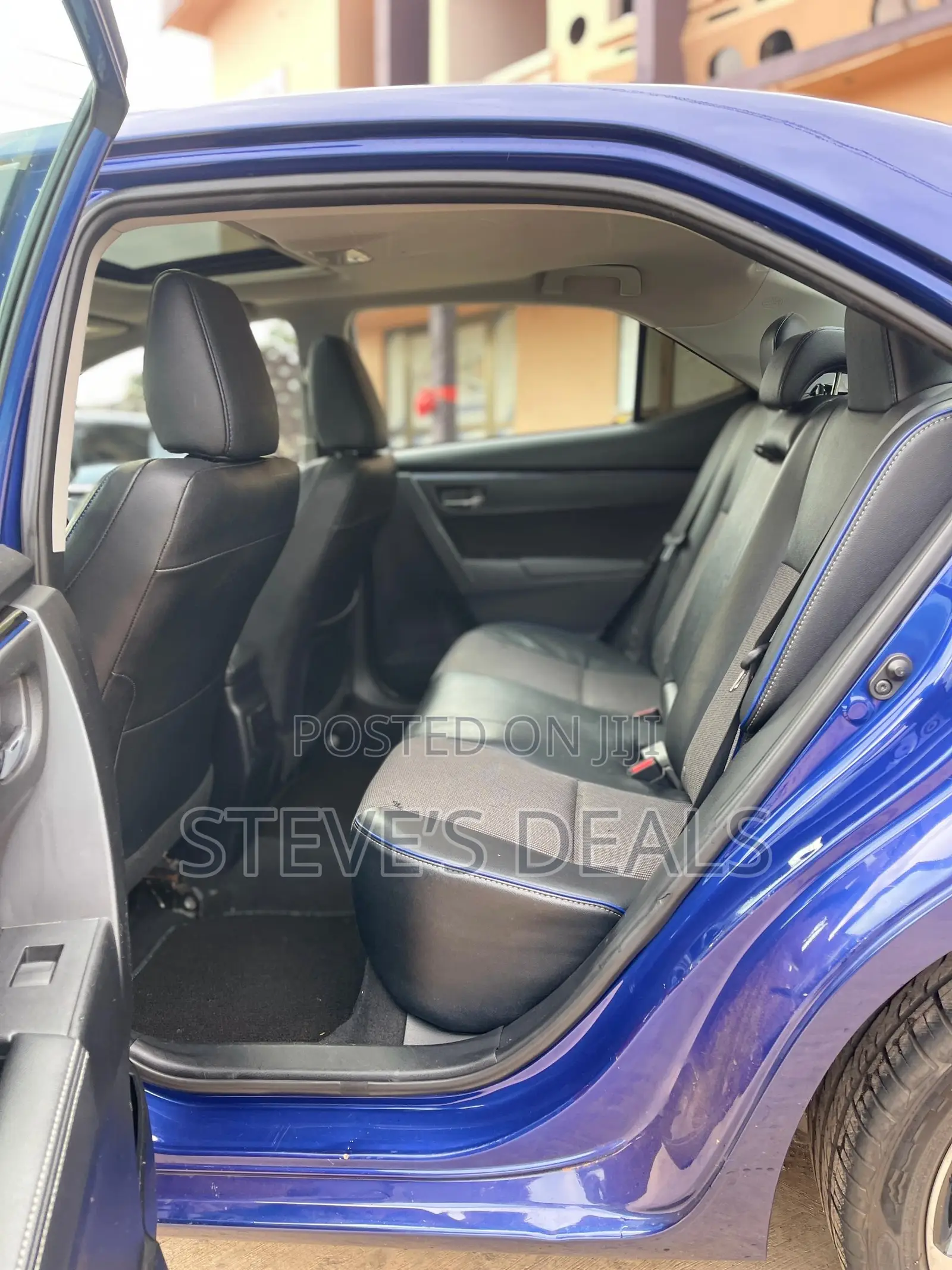 Toyota Corolla SE 4dr Sedan (1.8L 4cyl CVT) 2017 Blue